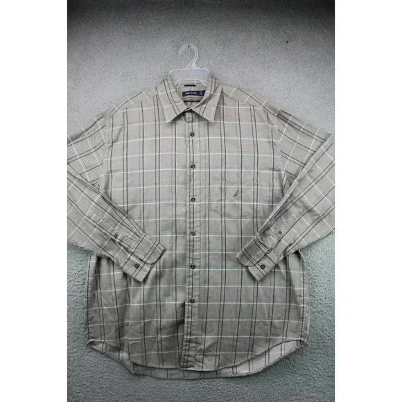 Nautica Men's Natural Stretch Long Sleeve Button Down Shirt-Size Large - Picture 1 of 8